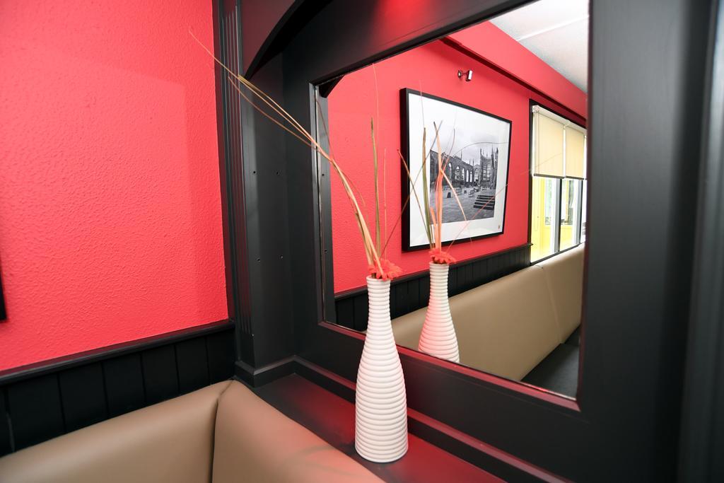 考文垂普里米尔高级酒店 外观 照片